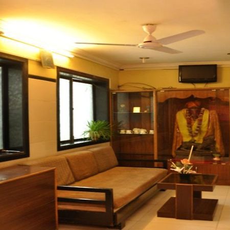 Hira Palace Mumbai Exterior photo